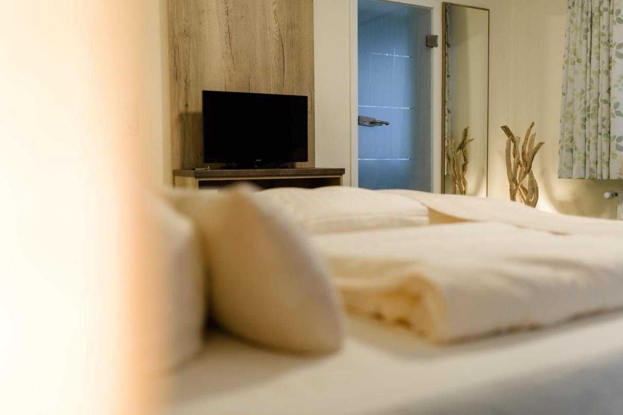 Akzent Hotel Zur Gruenen Eiche Bispingen Bagian luar foto