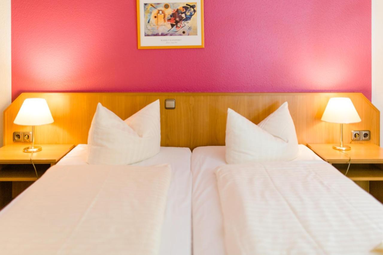 Akzent Hotel Zur Gruenen Eiche Bispingen Bagian luar foto