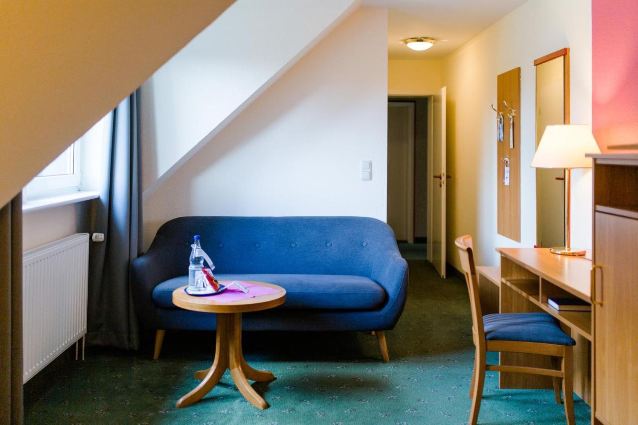 Akzent Hotel Zur Gruenen Eiche Bispingen Bagian luar foto