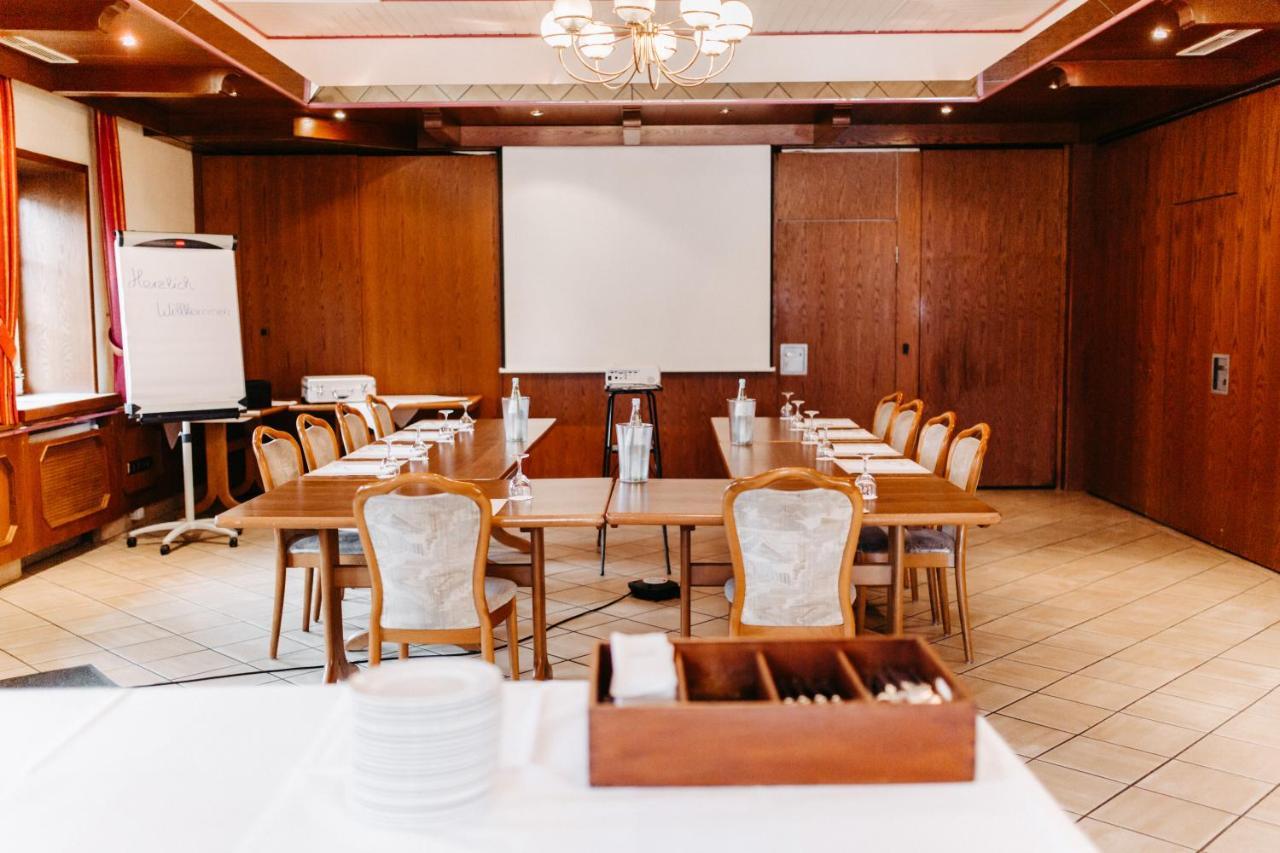 Akzent Hotel Zur Gruenen Eiche Bispingen Bagian luar foto