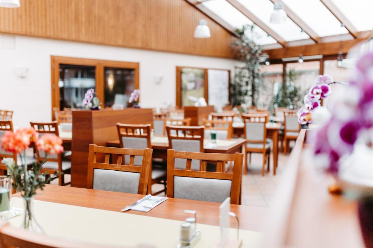 Akzent Hotel Zur Gruenen Eiche Bispingen Bagian luar foto